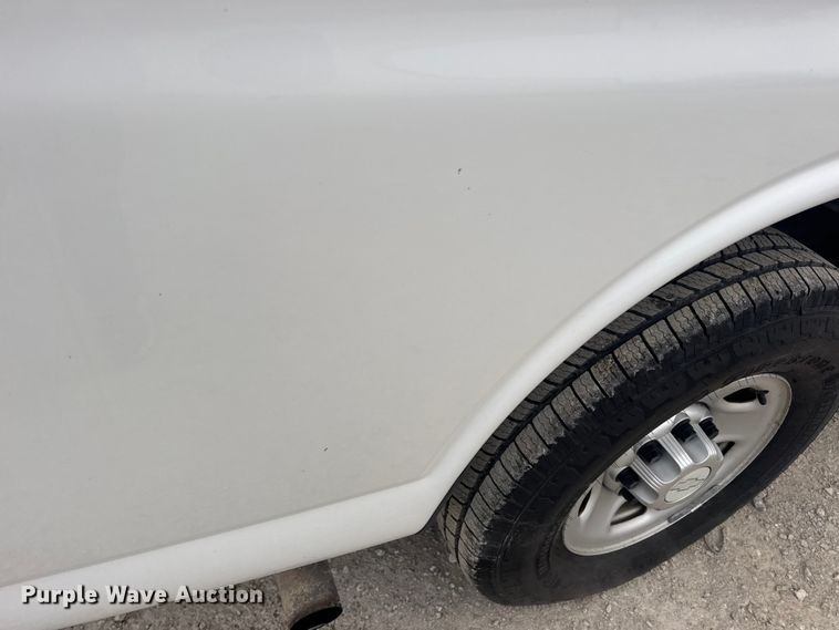 image for item EN0895 2016 Chevrolet Express 3500 Van