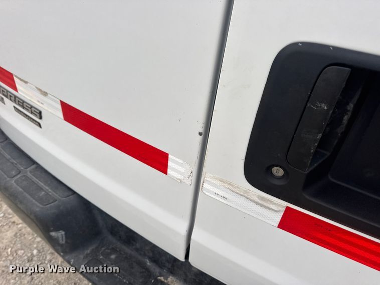 image for item EN0895 2016 Chevrolet Express 3500 Van