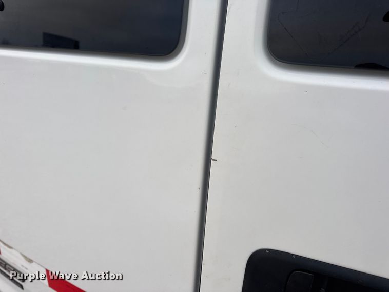 image for item EN0895 2016 Chevrolet Express 3500 Van