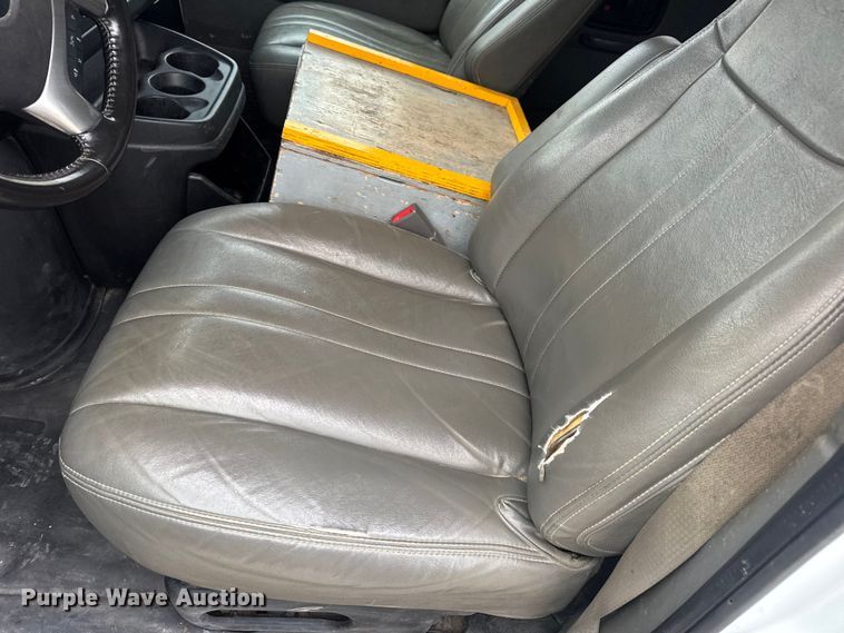 image for item EN0895 2016 Chevrolet Express 3500 Van