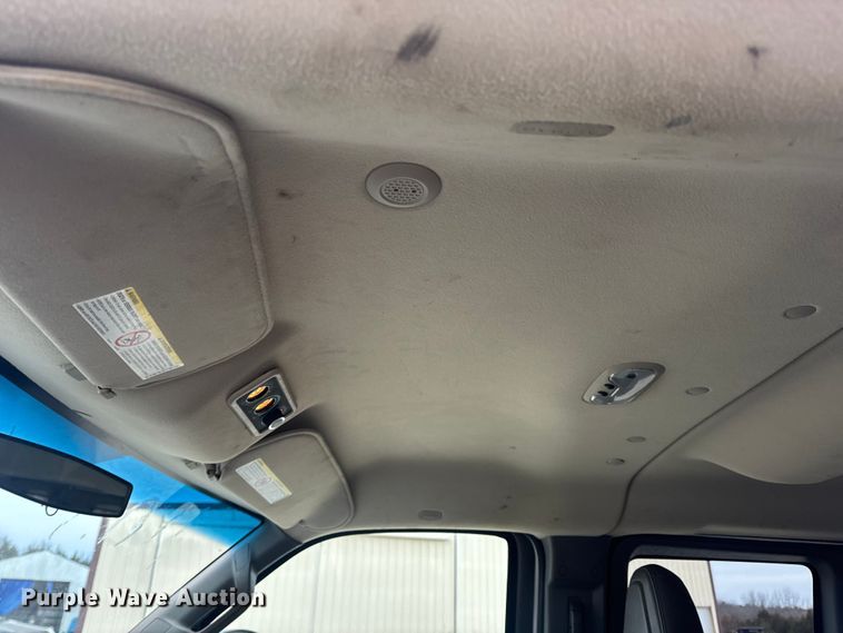 image for item EN0895 2016 Chevrolet Express 3500 Van