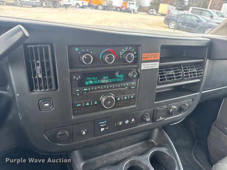 image for item EN0895 2016 Chevrolet Express 3500 Van