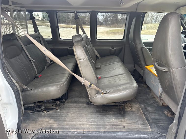 image for item EN0895 2016 Chevrolet Express 3500 Van