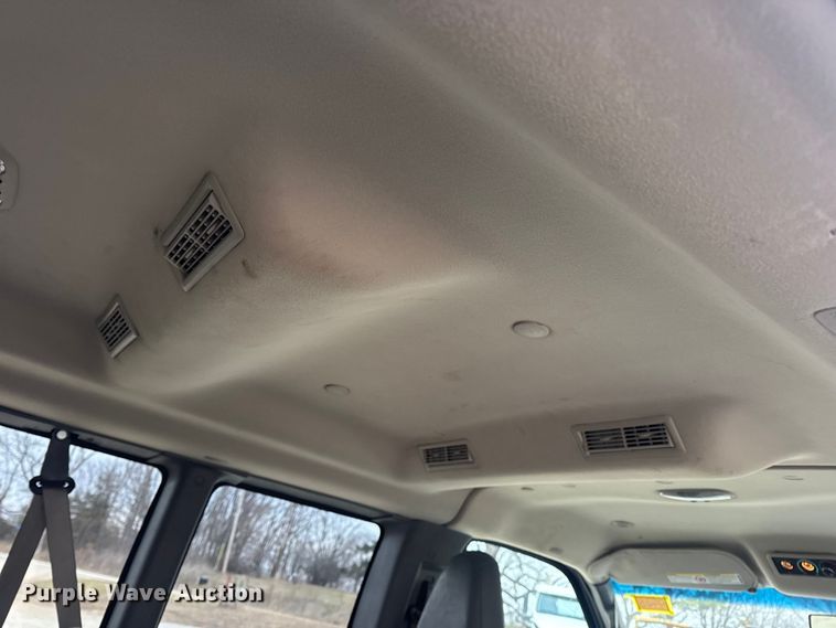 image for item EN0895 2016 Chevrolet Express 3500 Van