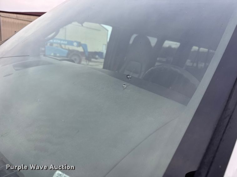 image for item EN0896 2015 Chevrolet Express 3500 van