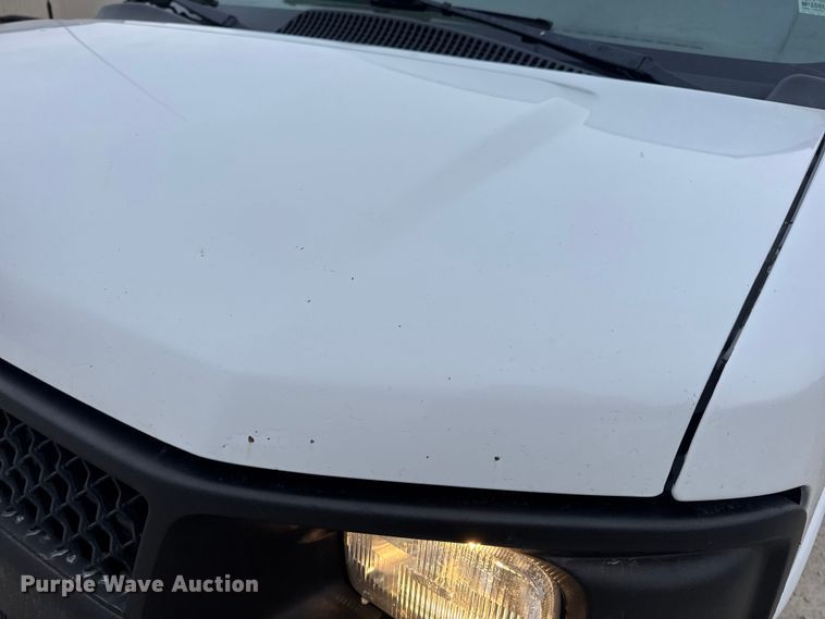 image for item EN0896 2015 Chevrolet Express 3500 van