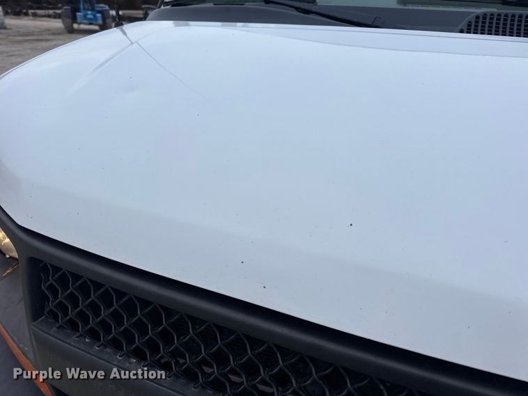 image for item EN0896 2015 Chevrolet Express 3500 van