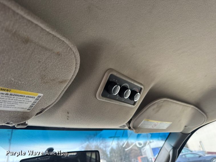 image for item EN0896 2015 Chevrolet Express 3500 van