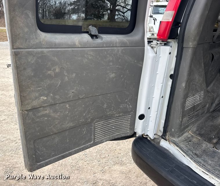 image for item EN0896 2015 Chevrolet Express 3500 van