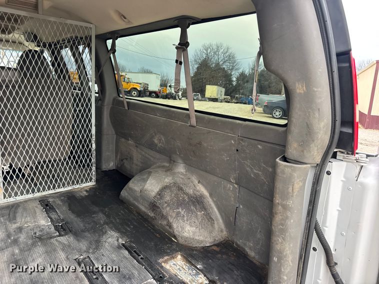 image for item EN0896 2015 Chevrolet Express 3500 van