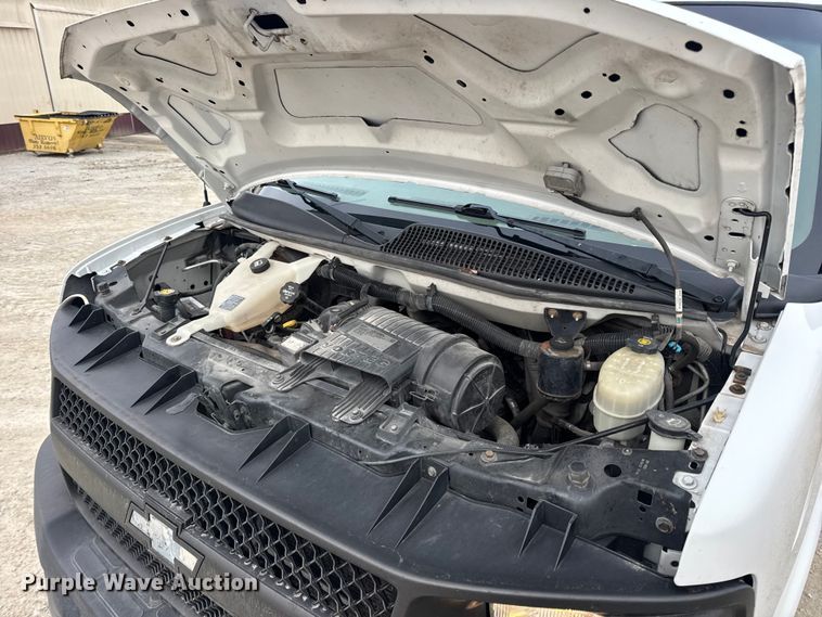 image for item EN0896 2015 Chevrolet Express 3500 van