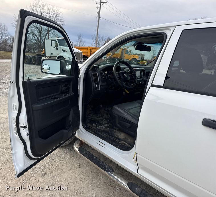 image for item EN0897 2014 RAM 1500 Ext. Cab pickup truck