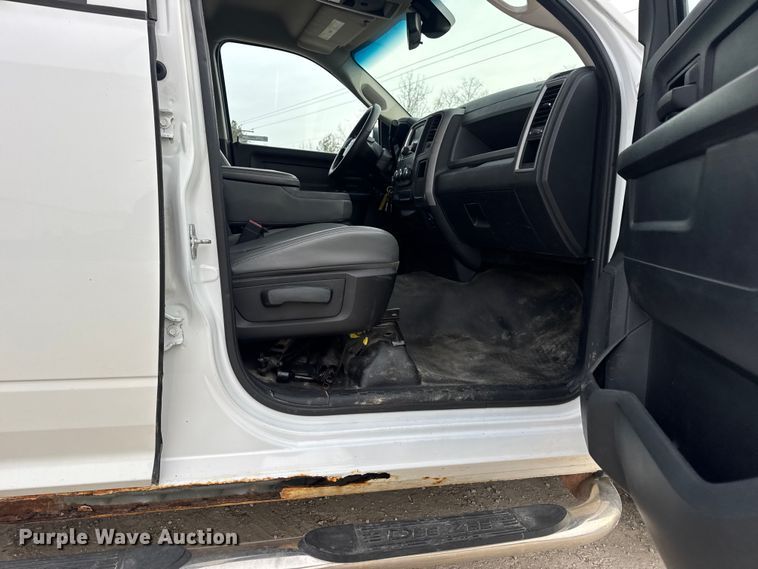 image for item EN0897 2014 RAM 1500 Ext. Cab pickup truck