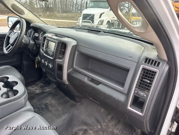 image for item EN0897 2014 RAM 1500 Ext. Cab pickup truck