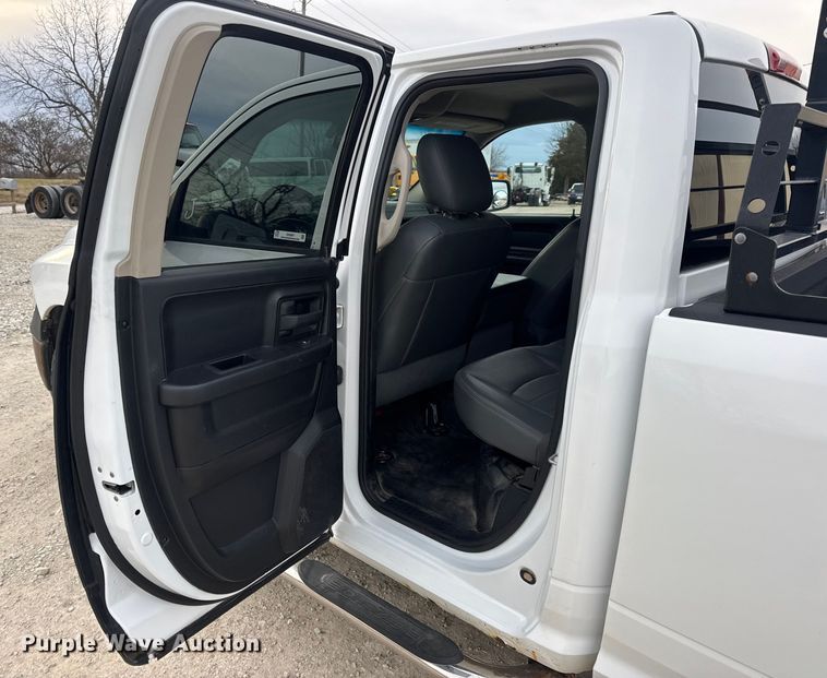 image for item EN0897 2014 RAM 1500 Ext. Cab pickup truck