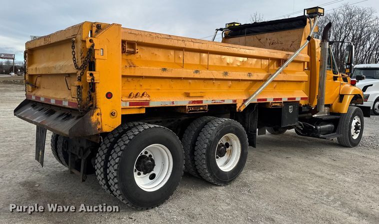 image for item EN0898 2011 International 7500 dump truck