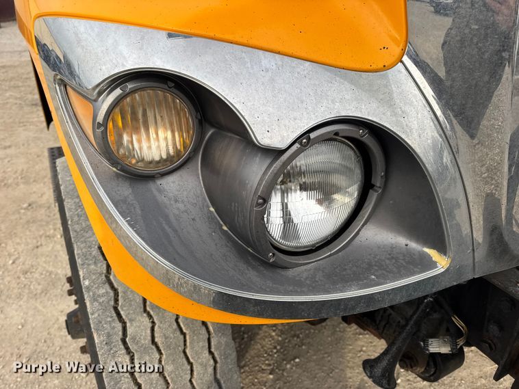 image for item EN0898 2011 International 7500 dump truck