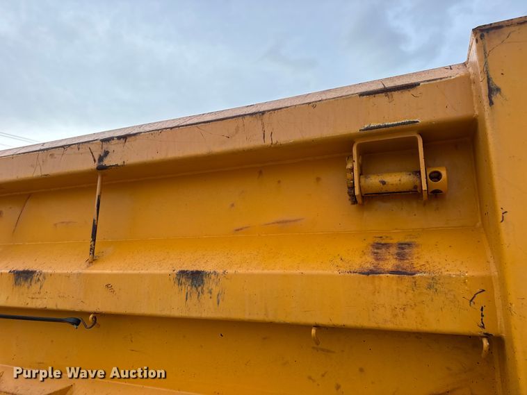 image for item EN0898 2011 International 7500 dump truck