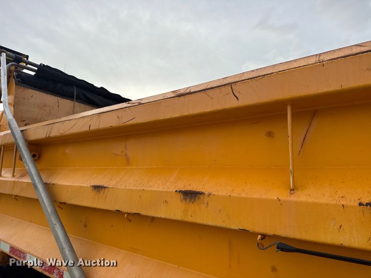 image for item EN0898 2011 International 7500 dump truck