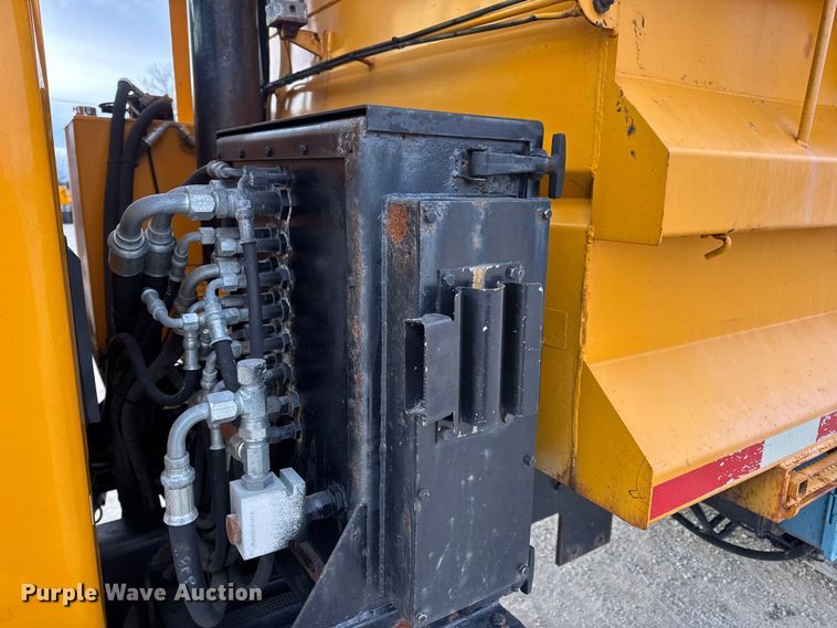 image for item EN0898 2011 International 7500 dump truck