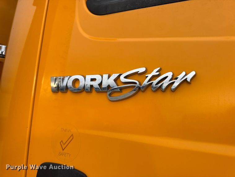 image for item EN0898 2011 International 7500 dump truck