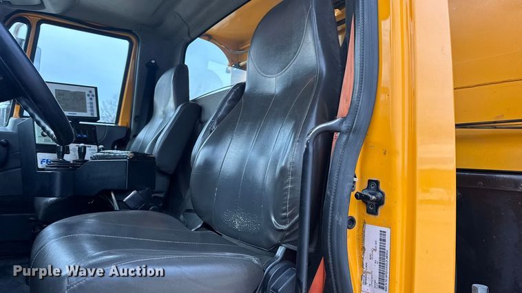 image for item EN0898 2011 International 7500 dump truck