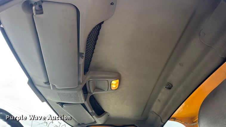 image for item EN0898 2011 International 7500 dump truck