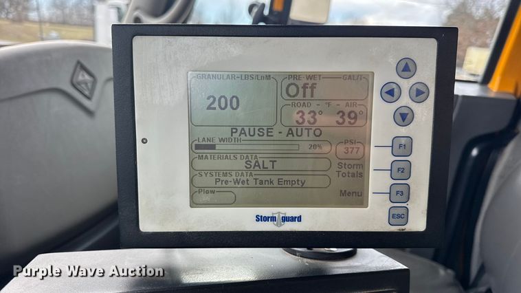 image for item EN0898 2011 International 7500 dump truck