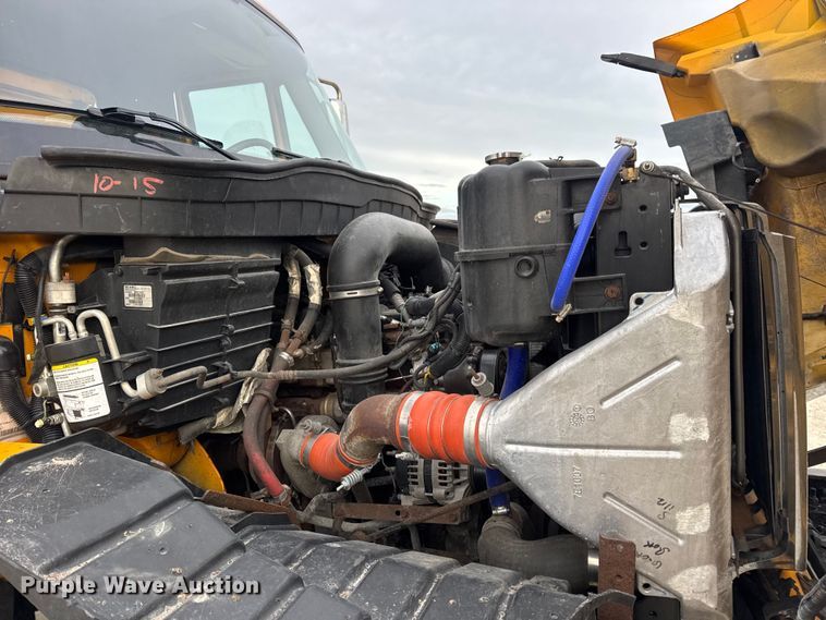 image for item EN0898 2011 International 7500 dump truck