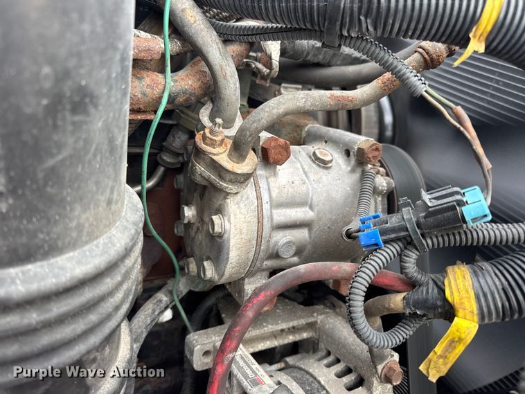 image for item EN0898 2011 International 7500 dump truck