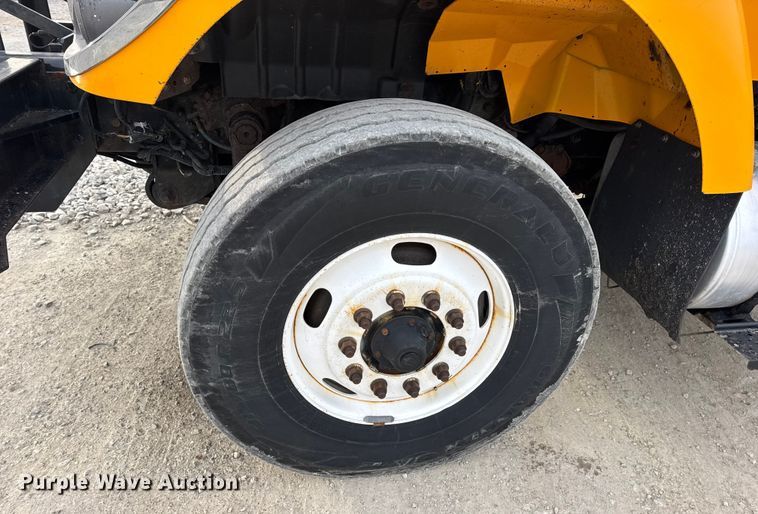 image for item EN0898 2011 International 7500 dump truck