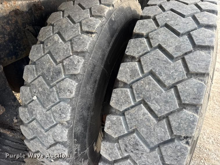 image for item EN0898 2011 International 7500 dump truck