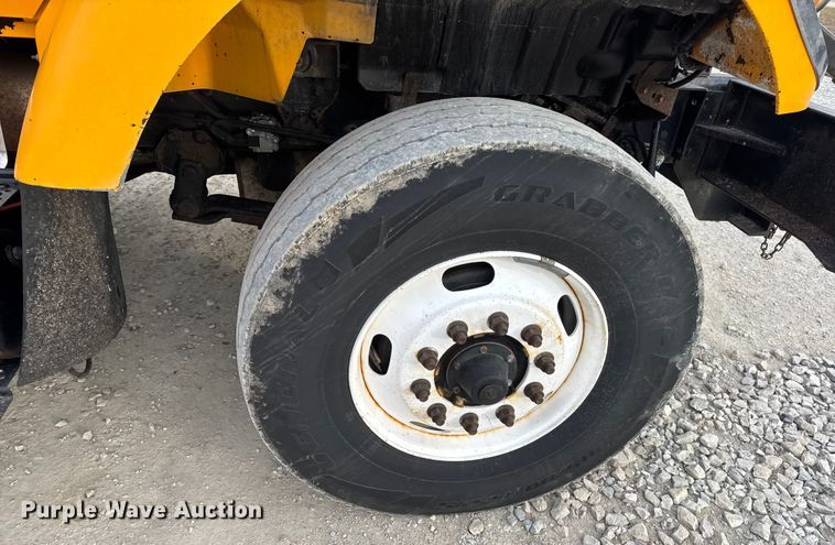 image for item EN0898 2011 International 7500 dump truck