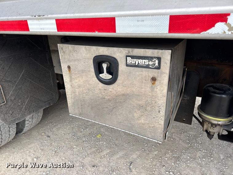 image for item EN0899 2016 International 7500 SFA dump truck