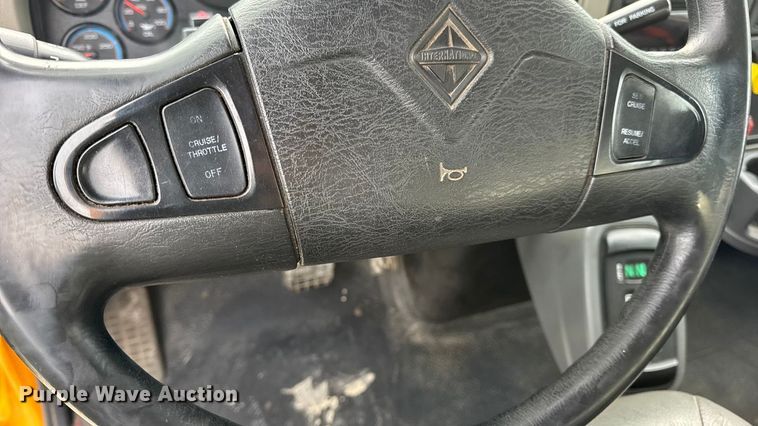 image for item EN0899 2016 International 7500 SFA dump truck