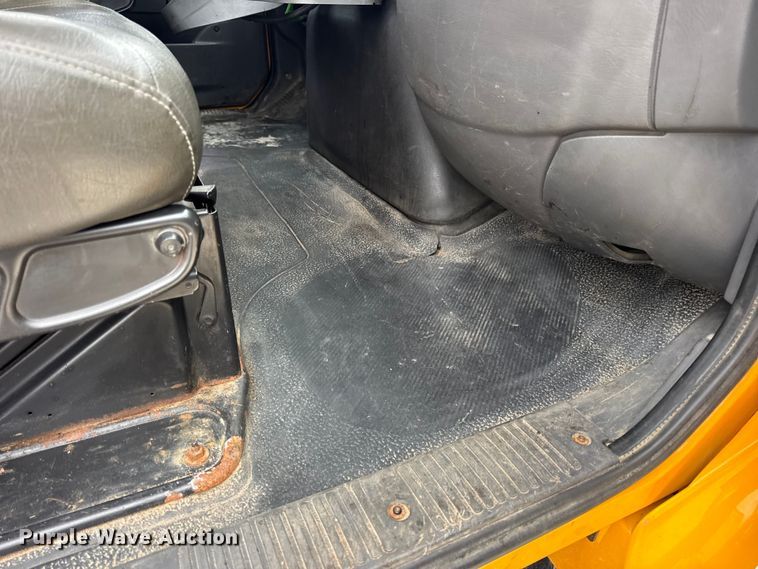 image for item EN0899 2016 International 7500 SFA dump truck