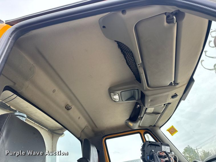 image for item EN0899 2016 International 7500 SFA dump truck