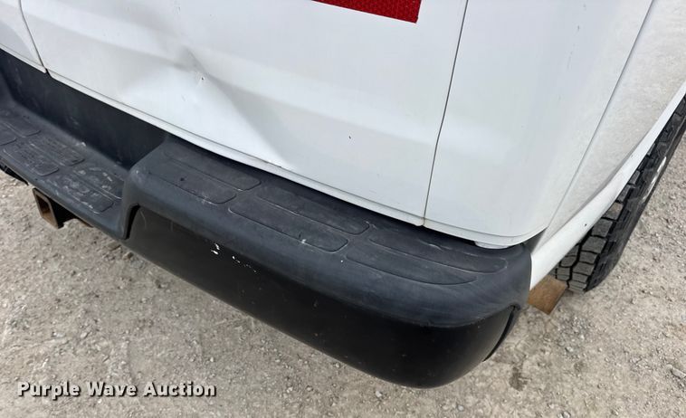 image for item EN0900 2015 Chevrolet Express 3500 van