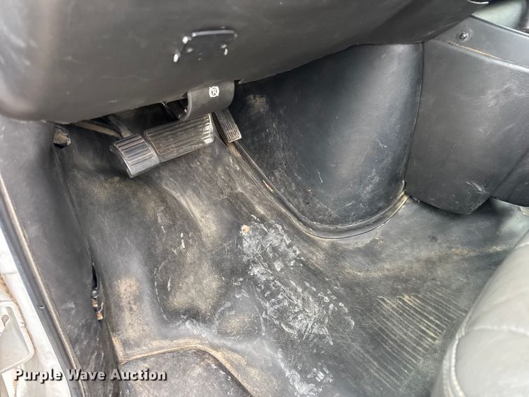 image for item EN0900 2015 Chevrolet Express 3500 van