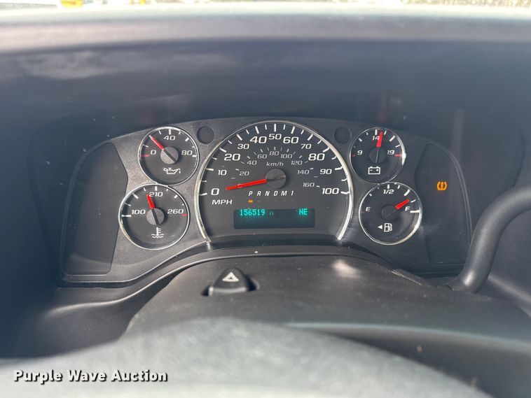 image for item EN0900 2015 Chevrolet Express 3500 van