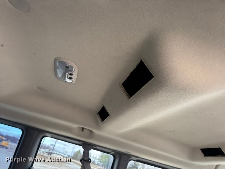 image for item EN0900 2015 Chevrolet Express 3500 van