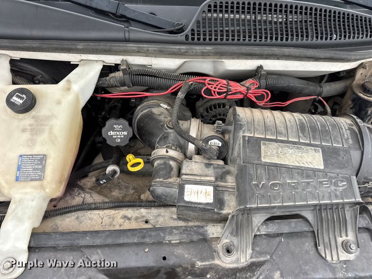 image for item EN0900 2015 Chevrolet Express 3500 van