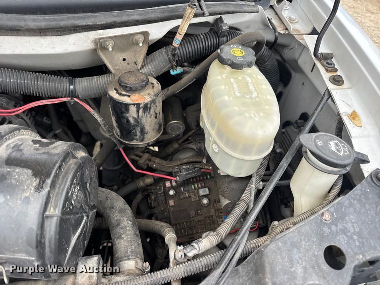 image for item EN0900 2015 Chevrolet Express 3500 van