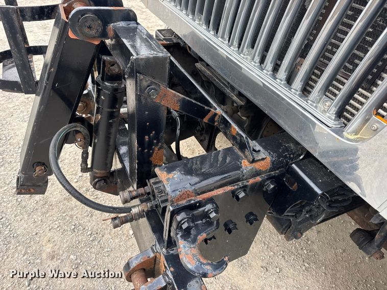 image for item EN0901 2006 International 7400 dump truck