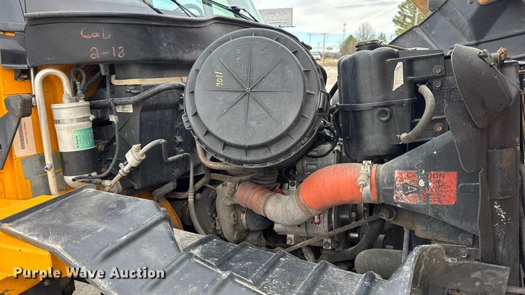 image for item EN0901 2006 International 7400 dump truck