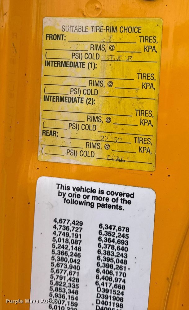 image for item EN0901 2006 International 7400 dump truck