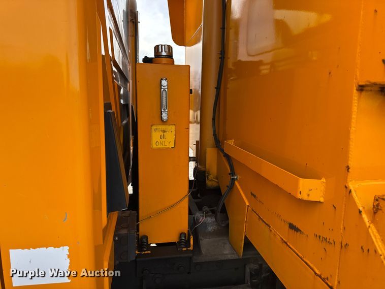 image for item EN0902 2006 International 7400 dump truck