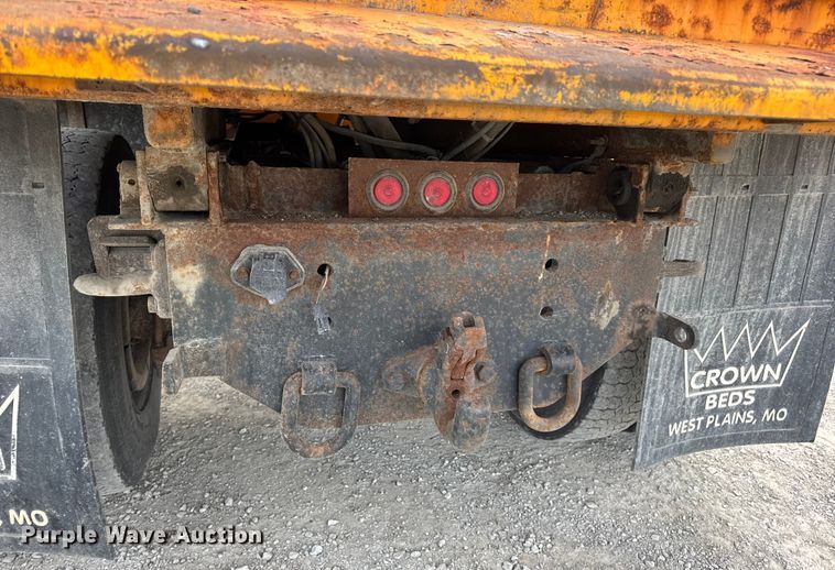 image for item EN0902 2006 International 7400 dump truck