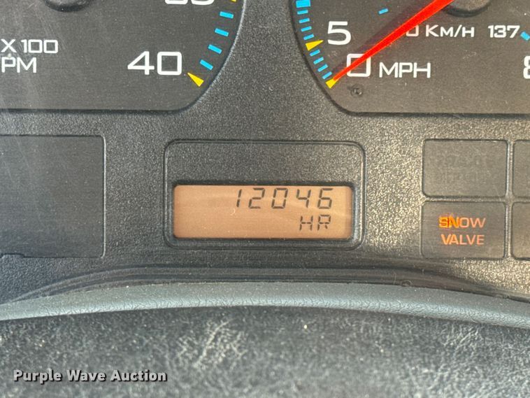 image for item EN0902 2006 International 7400 dump truck