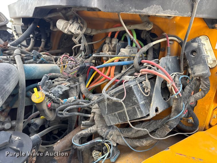 image for item EN0902 2006 International 7400 dump truck